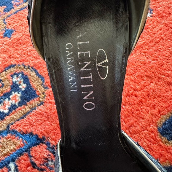 Authentic Valentino Peep Toe Heel - Picture 3 of 7